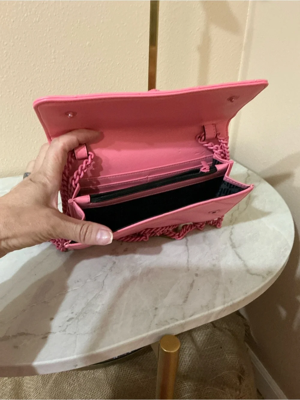 Kurt Geiger London Soho Drench leather wallet on a chain quilted vibrant pink 🤩